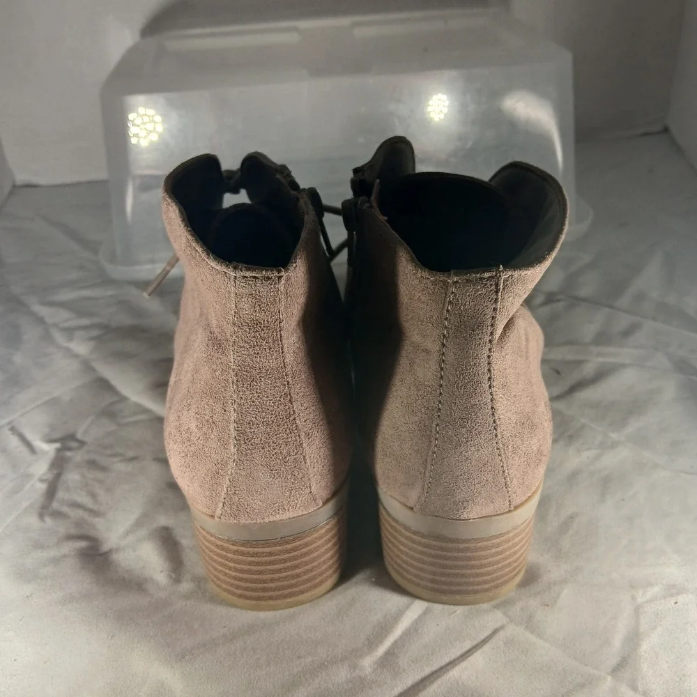Relativity RE-LILY Taupe Faux Suede Lace Up Ankle‎ Boots Block Heel Womens 8M